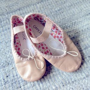 Capezio Girls Ballet Slippers Size 11N (toddler)